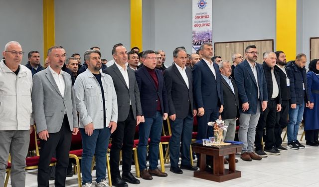 Eğitim-Bir-Sen Uşak’ta Bilal Kara Güven Tazeledi
