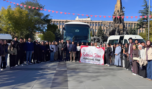 Uşak'a Yeni Gelen  Üniversitelilere Unutulmaz Bir Şehir Gezisi