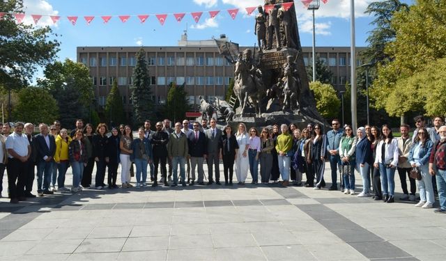 Uşak’ta Mimarlar Meydanda: ‘Geleceği Kurmak Zorundayız’