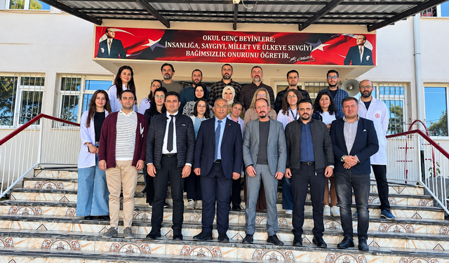 Sivaslı’da Recep Dinç İlkokulu ve Ortaokuluna Ziyaret