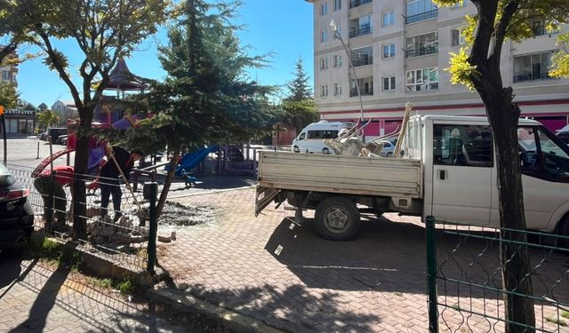 Uşak’ta Mahallenin Sesini Duyan Başkan Vekilinden Anında Çözüm