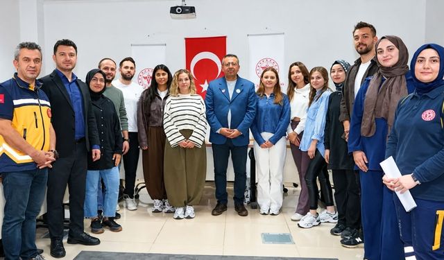 Uşak’ta Fizyoterapistlere Sertifikalı İlk Yardım Eğitimi