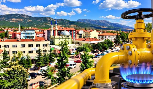Sivaslı’da Doğalgaz Aboneliği 19 Ekim’de Başlıyor: Ücret 14 Bin 143 TL