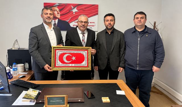 Uşak Sivaslı’da Ahmet Aydın’a Eğitim-Bir-Sen’den Hayırlı Olsun Ziyareti