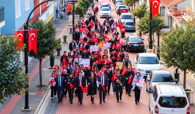 Uşak Ulubey’de Cumhuriyet Coşkusu Sokaklara Taştı