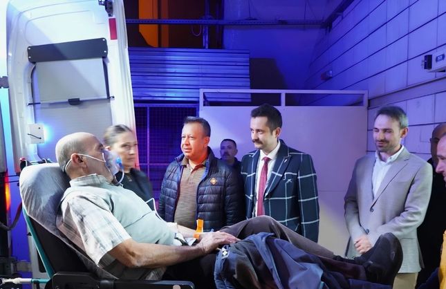 Uşak Eğitim ve Araştırma Hastanesi Acil Servisi’nde Akşam Denetimi