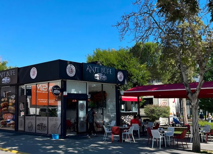 Uşak’ta Anıt Büfe Hizmete Açıldı