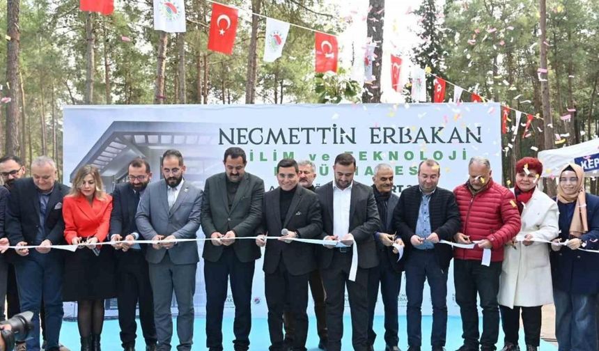 Kepez’in 22’nci kütüphanesi hizmete açıldı