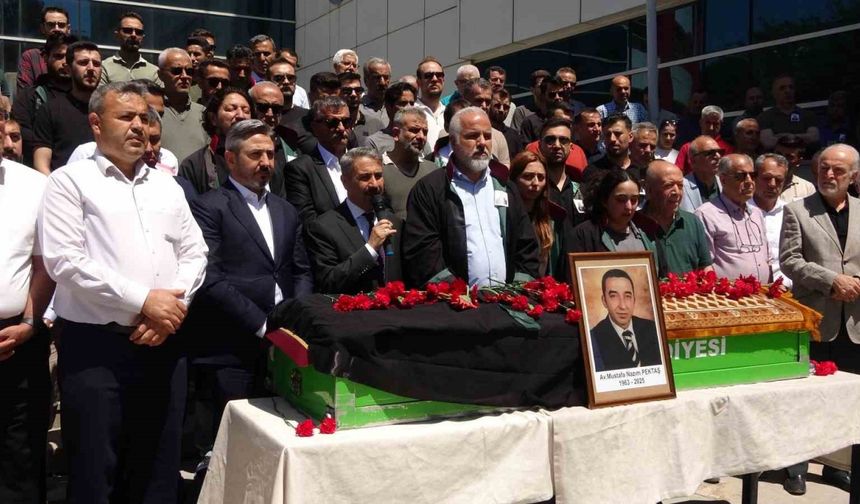 Hayatını kaybeden eski baro başkanı için cenaze töreni düzenlendi