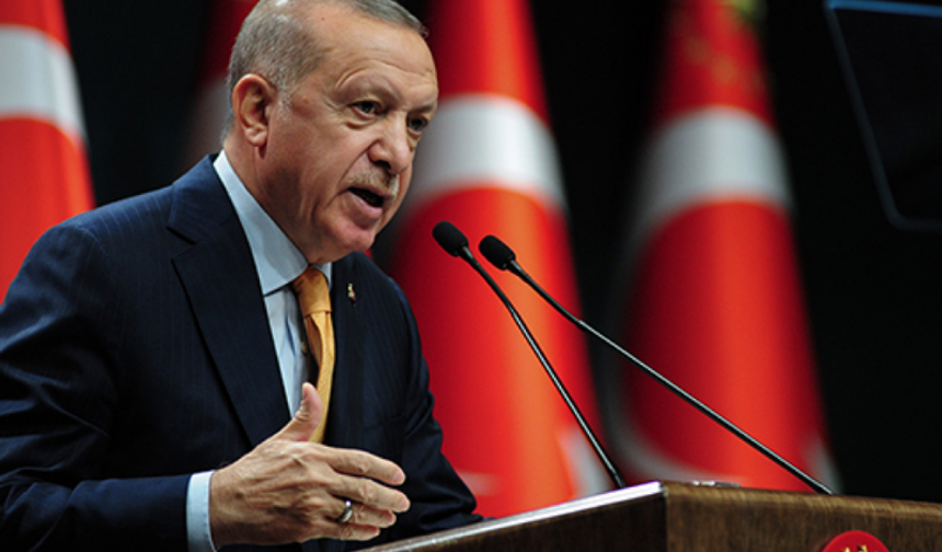 Cumhurbaşkanı Erdoğan Özgür Özel'e '' Sağıra hakaret etmek istemem ama sağır duymazsa uydurur''