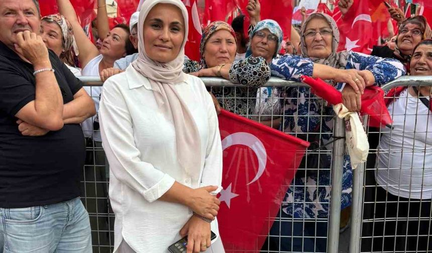 CHP Kadın Kolları Başkanı görevinden istifa etti