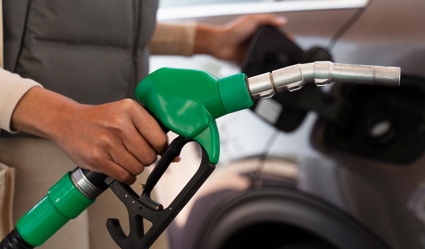 Uşak’ta 14 Kasım Cuma akaryakıt fiyatları