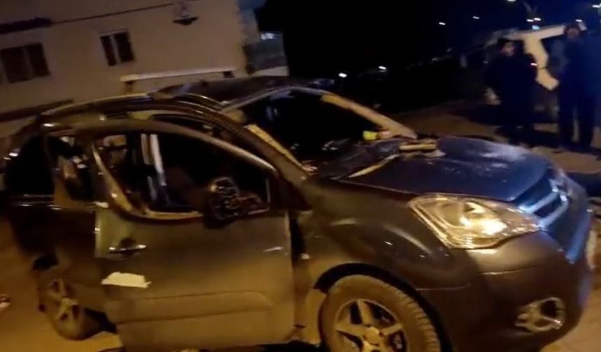 Sigara içmek istediği esnada otomobilinde yaşanan patlama sonucu yaralandı