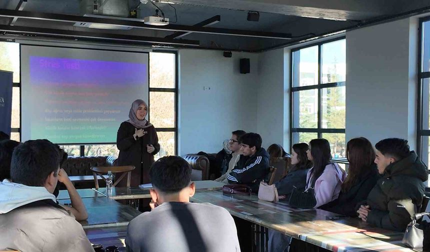 Sınav kaygısı ve stresle başa çıkma yolları anlatıldı