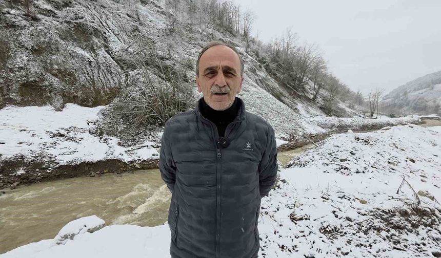 Muhtarı derdini analatamayınca mahalle panik yaşadı