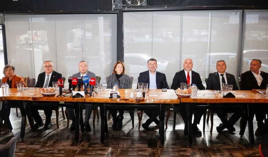 Uşak Belediyesinden 10 Ocak Gazeteciler Günü yemeği