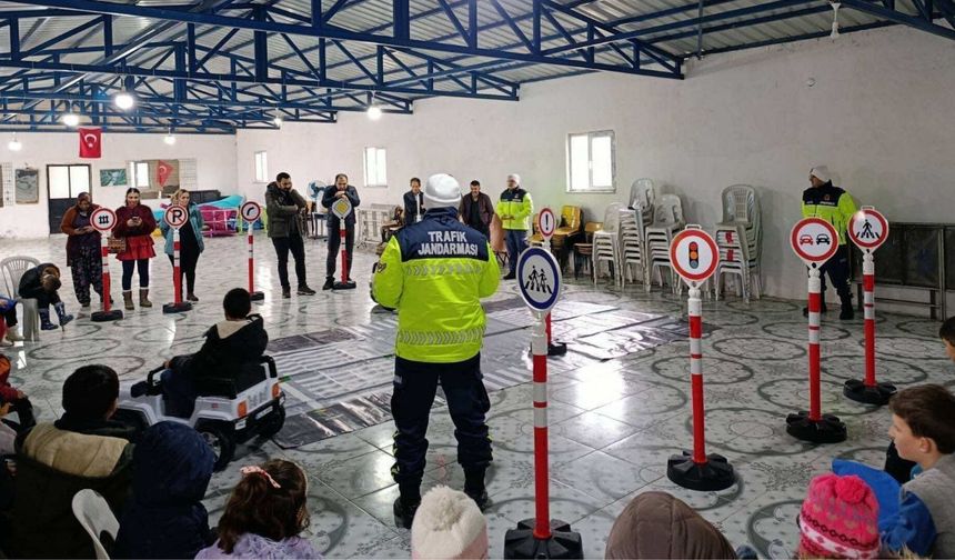 Banaz’da Öğrencilere Uygulamalı Trafik Eğitimi