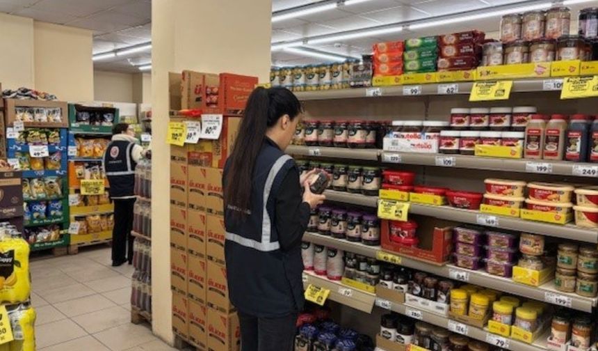 Uşak Ticaret Müdürlüğü marketlerde denetimlerini sürdürüyor