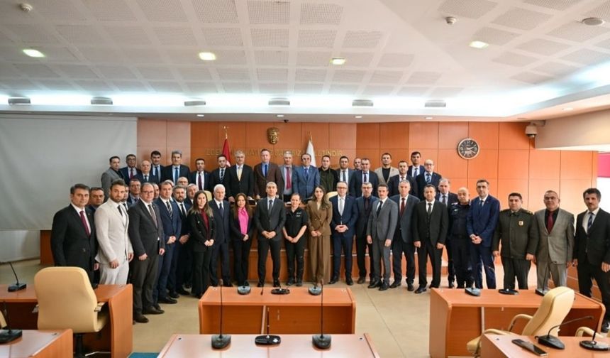 Vali Aktaş Uşak’ta veda turlarına çıktı