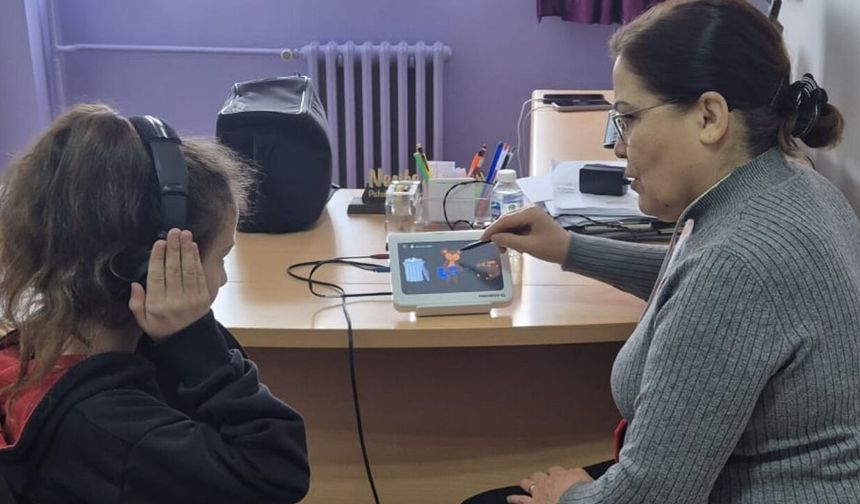 Uşak’ta Miniklere İşitme Kontrolü