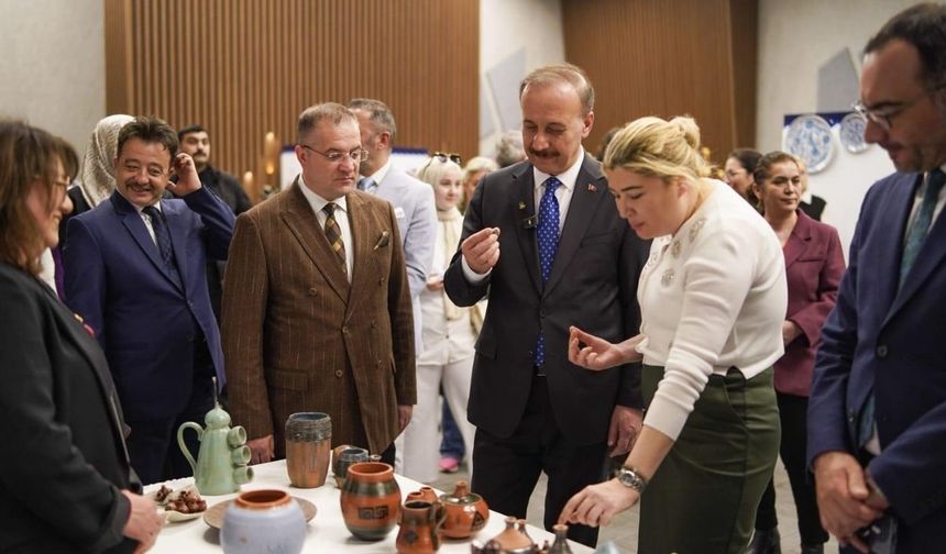 Uşak geleneksel sanatları başarıyla temsil edildi
