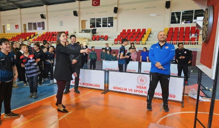 Sivaslı İlçesinde Kaymakam Hanımdan Tam isabet