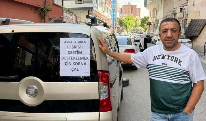 Akrabaları Sildi, Destek İçin Korna İstedi