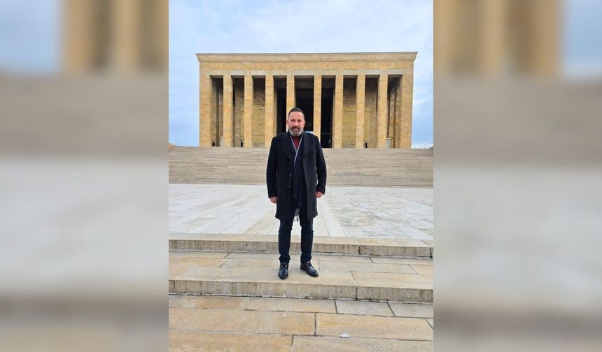 CHP Uşak Merkez İlçe Yöneticisi Kılıçdaroğlu’na Bayrak Açtı