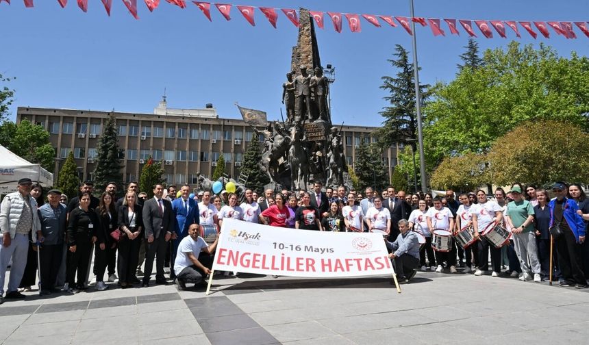 Uşak’ta Engelliler Haftası’nda Anlamlı Yürüyüş