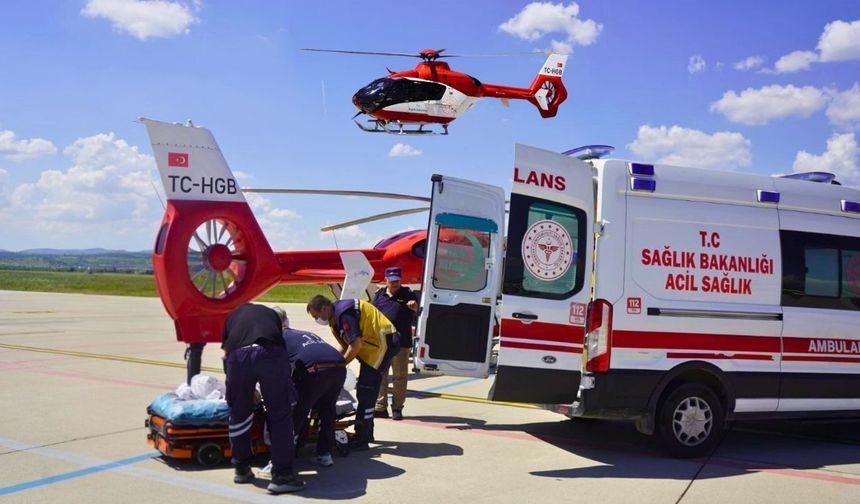 Uşak’tan hasta ambulans helikopter ile İzmir’e yetiştirildi