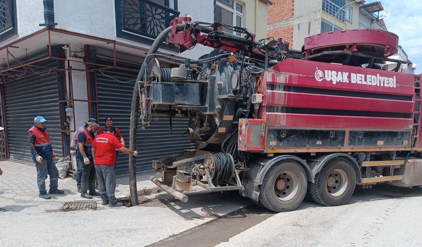 Eşme’de Kanalizasyon Hatlarında Sorunlar Giderildi