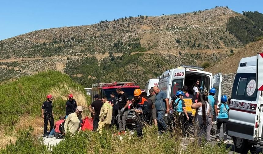 Katliam Gibi Kaza : 5 ölü, 2 yaralı