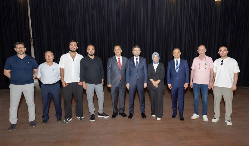 Uşak'ta tek katlı evde çıkan yangın söndürüldü