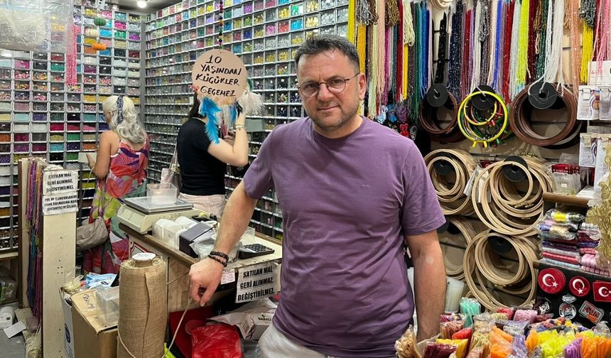 Uşak'ta 60 Yıllık Boncuk Geleneği Yaşıyor