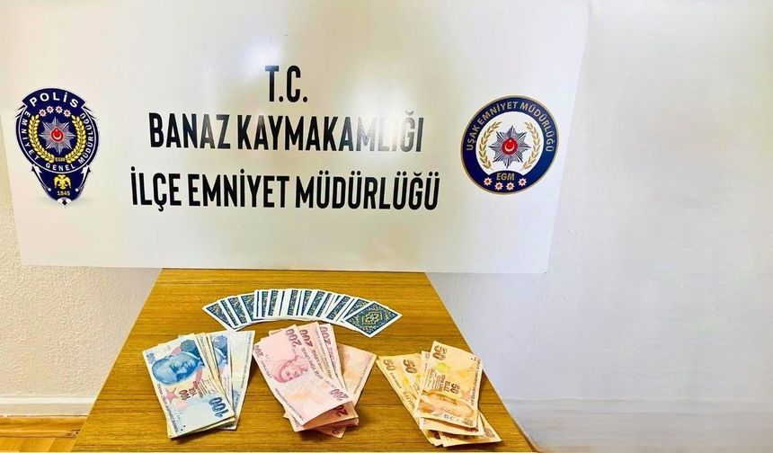 Uşak’ta Kumar Oynatılan Kıraathaneye 30 Gün Kapatma Cezası