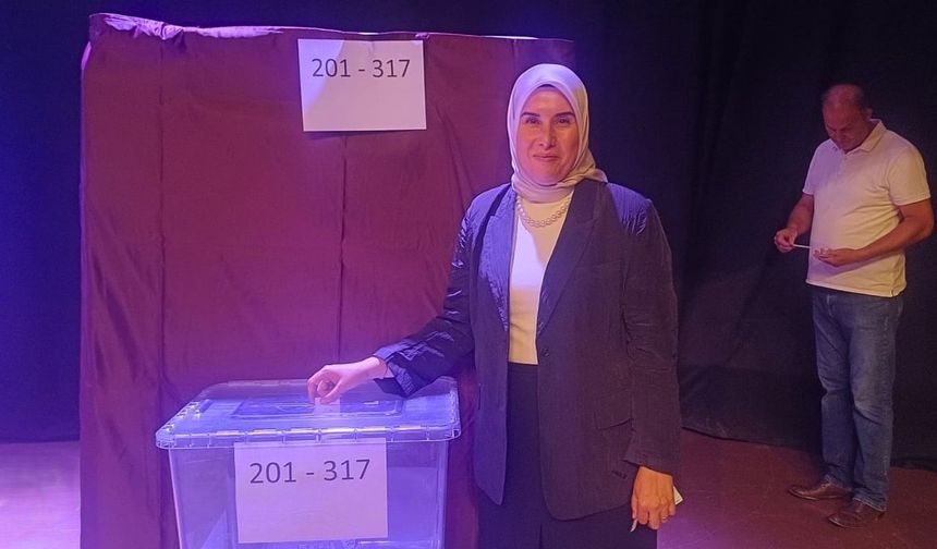 Nesrin Kundak Uşak’ın İlk Kadın Kent Konseyi Başkanı Seçildi
