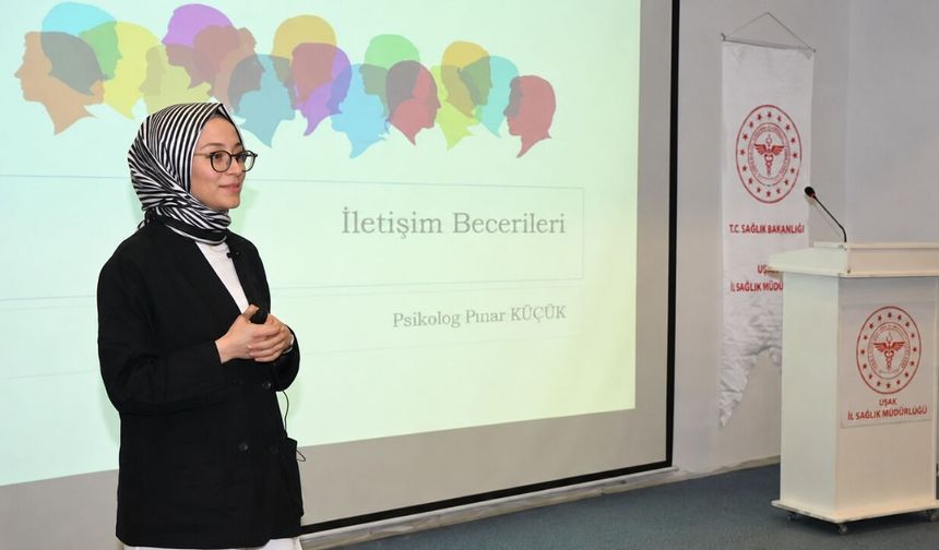 Sağlık Personeline İletişim Becerileri Eğitimi Verildi