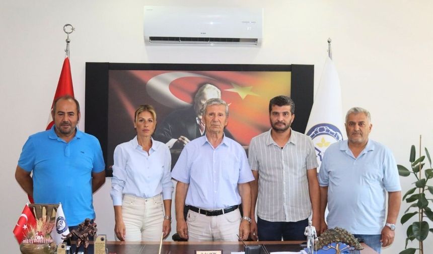 Uşak’ın Eşme İlçesinde 6 Belediye Meclis Üyesi CHP’den İstifa Etti