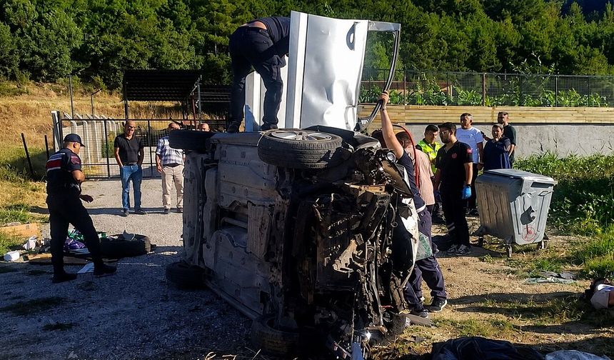 Uşak'ta Kaza 18 Yaşındaki Genç Hayatını Kaybetti, 3 yaralı