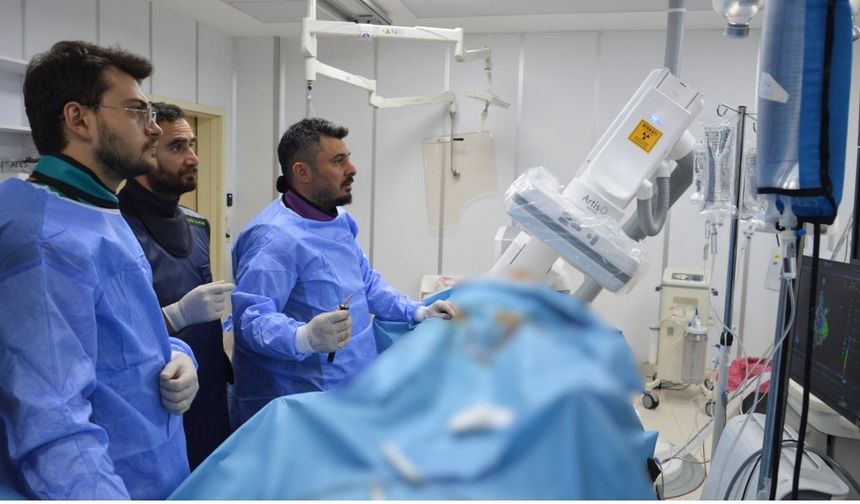 Uşak EAH’ ta 3 Boyutlu Haritalama Sistemiyle Ablasyon İşlemleri Yapılıyor