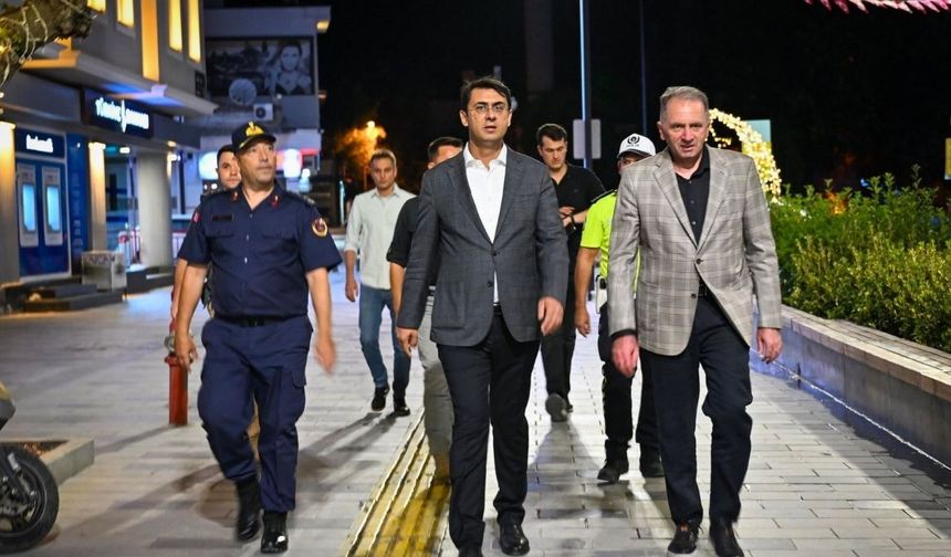 Uşak Atapark ve Küçükçarşı’da Güvenlik Denetimine Vali Kartal’da katıldı