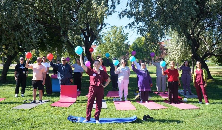 Uşak’ta “Bedenini Dinle, Harekete Geç” Etkinliği Gerçekleştirildi