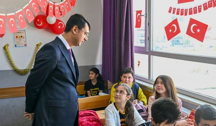 Uşak Valisi Dr. Serdar Kartal’ın 2026-2027 Eğitim-Öğretim Yılı Mesajı