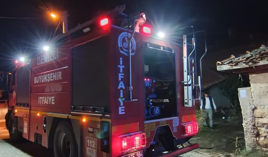 Çivril’de Traktör Yangını: İlaçlama Makinesi de Kül Oldu