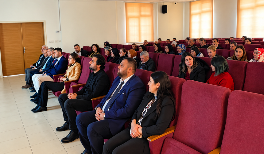 Uşak’ta Koruyucu Aile Farkındalığı İçin Eğitimler Sürüyor
