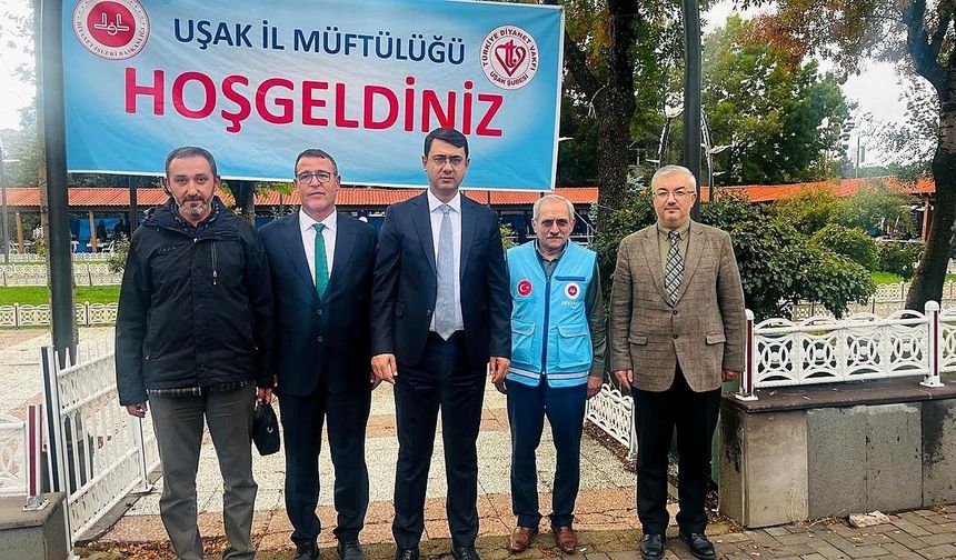 Uşak Valisi Dr. Serdar Kartal’dan Hayır Çarşısı’na Ziyaret