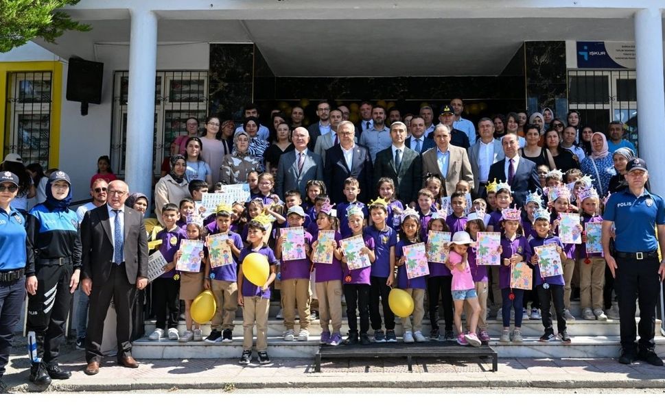 “Karneleriniz bir dönemde gösterdiğiniz emeğin ve gayretin bir sonucudur.”