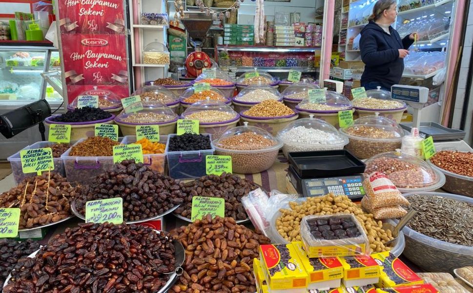 Ramazan Öncesi Uşak’ta Kuruyemiş Piyasası Sakin