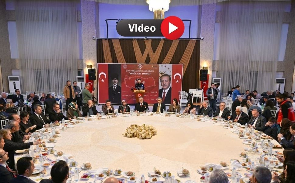 Uşak’ta ilk iftarda gönüller ‘Büyük Aile Sofrasında’ bir oldu