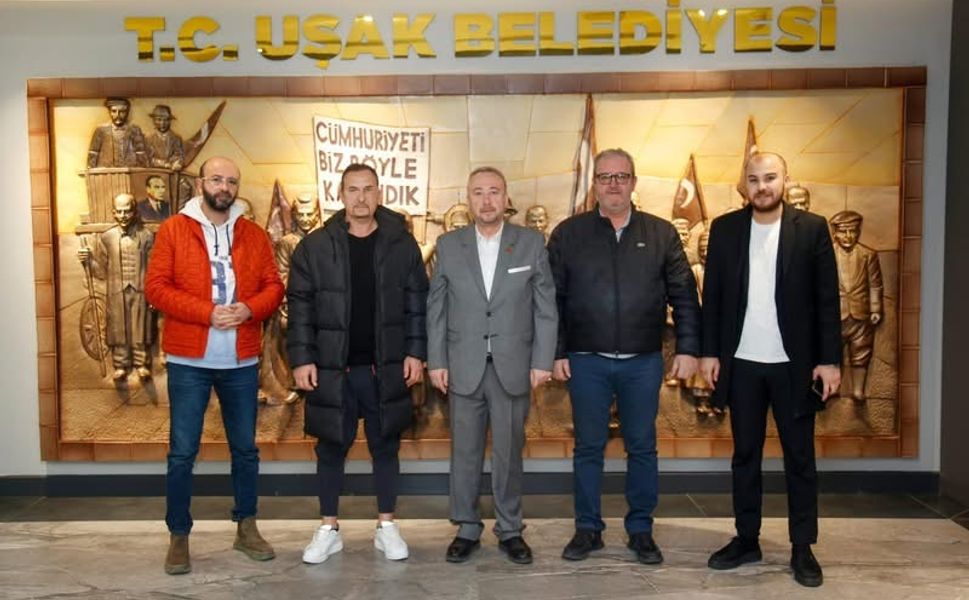 Uşakspor’da Fotoğraf Krizi: Taraftar Tepkisi Büyüyor